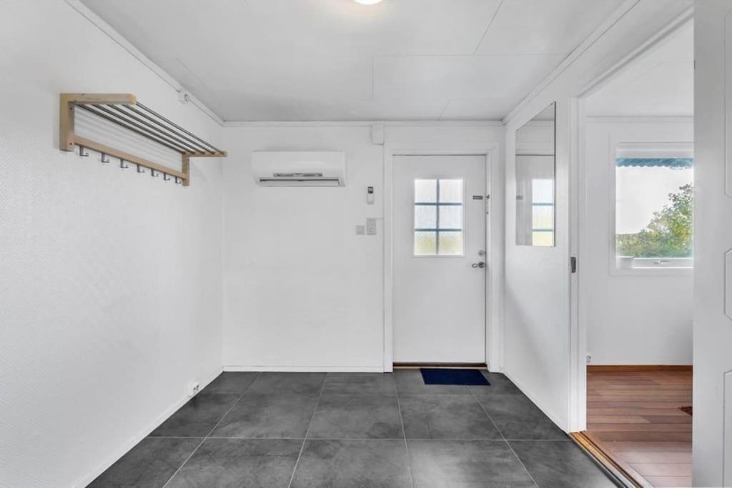Romslig Og Fin Leilighet 17 Min Til Kristiansand Centrum Nodeland Ngoại thất bức ảnh