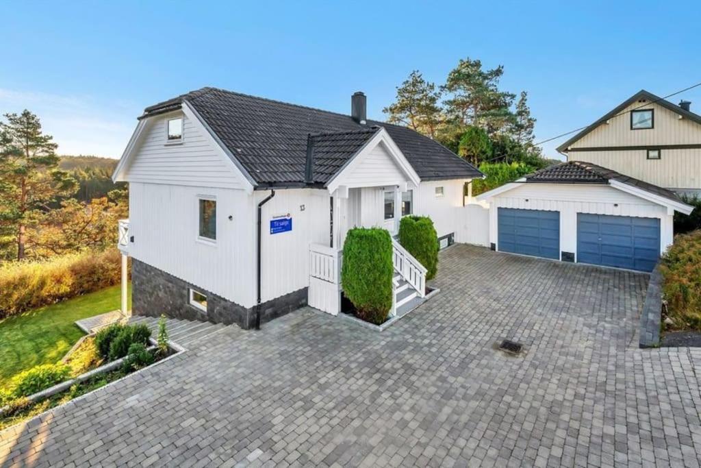 Romslig Og Fin Leilighet 17 Min Til Kristiansand Centrum Nodeland Ngoại thất bức ảnh